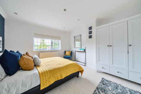 1298010-24-683831...