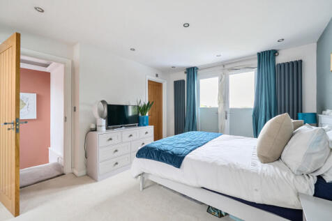 1298010-30-683832...