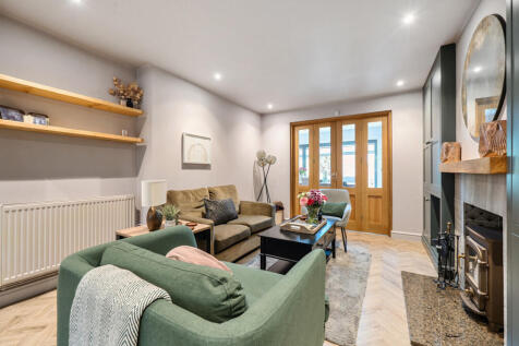 1298010-3-68382f5...