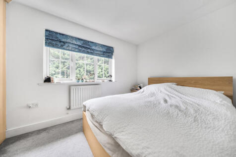 1353390-5-68d65ac...