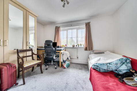 1353390-2-68d65ab...