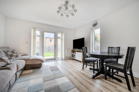 1365703-5-68e945c...