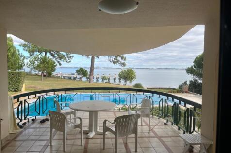 7 Bedroom Villa