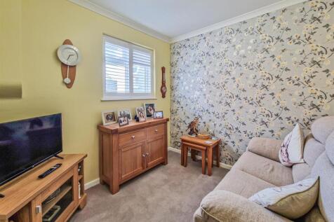 bedroom (currently used as a snug)