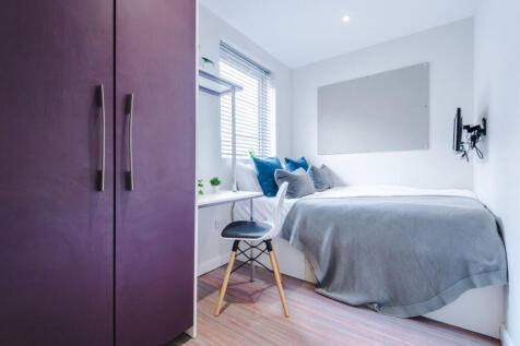 90 Ashford Street Bedroom 13