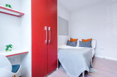 90 Ashford Street Bedroom 17