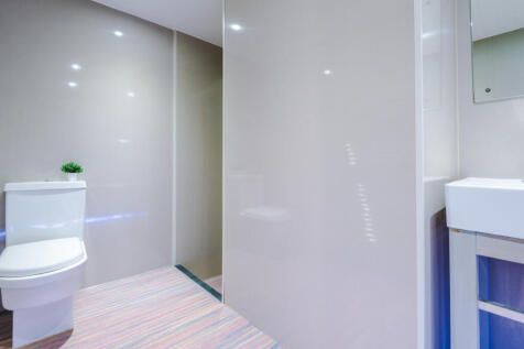 32 Cauldon Road Bathroom 3