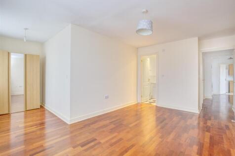 8 Midsummer Court, Penn Road, HP15 7LD-1.jpg