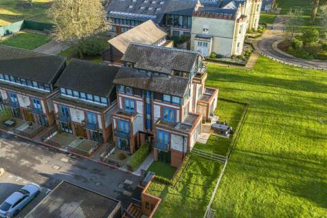 UPLANDS HOUSE