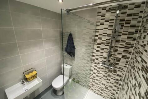 Apt 1 7a Bathroom pi