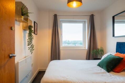 Overstone-11-2_8bbe-b0cc-b198-dc7a-916c-324b-711e-