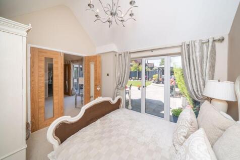 GROUND FLOOR BEDROOM 5