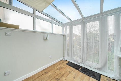 1375748-12-690b29...