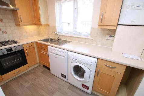 Kitchen 2.JPG