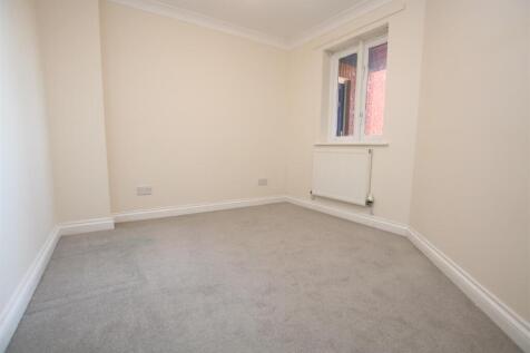 Bedroom 2.2.JPG