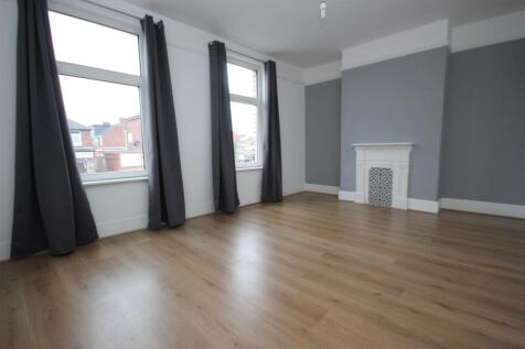 Bedroom 1.JPG