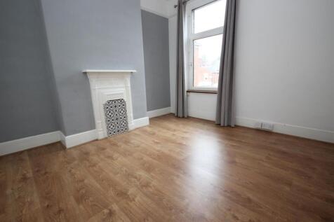 Bedroom 2.2.JPG