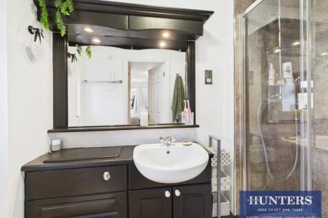 En Suite Bathroom
