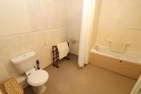 Bath / Shower Room / WC