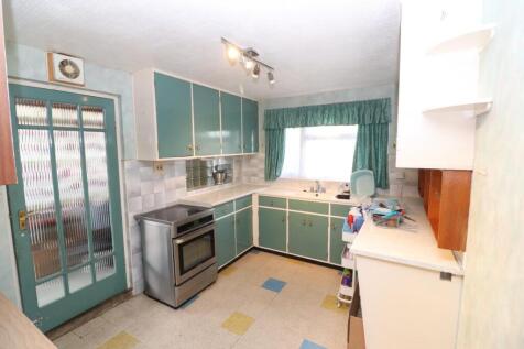 Kitchen/ Dining Room