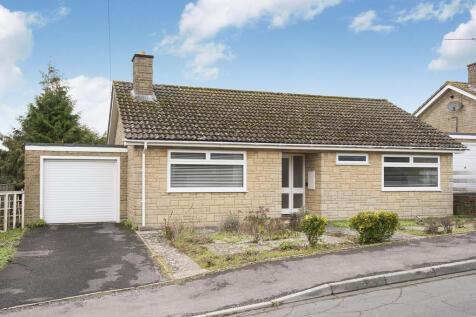 Properties For Sale in Chalford - Flats & Houses For Sale in Chalford