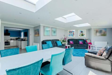 19 Abbots Way_26.JPG