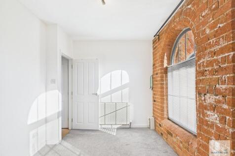 CAM03394G0-PR0404...