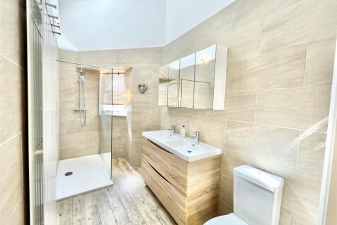 Master En-Suite