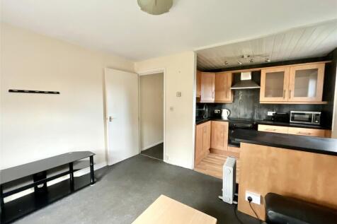 Lounge/Kitchen