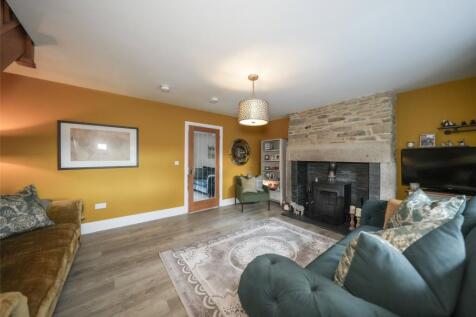 Formal Lounge