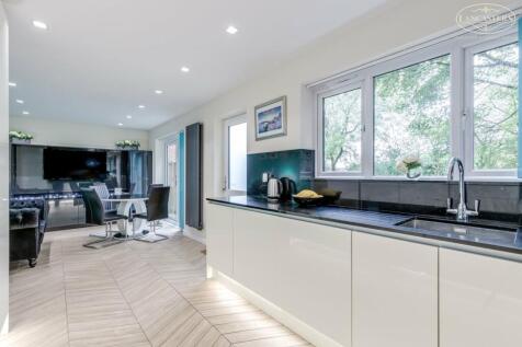Open plan kitchen 