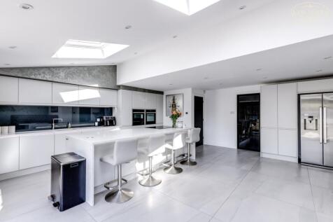 Kitchen/Dining/Family Room