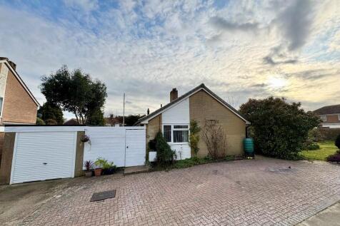 16 Holly Drive Fr...