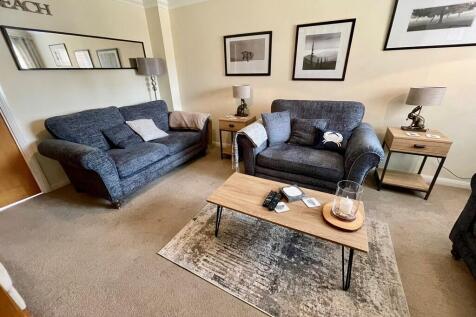 27 The Poplars Lo...