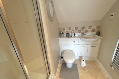 27 The Poplars En...