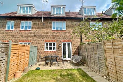 27 The Poplars Re...