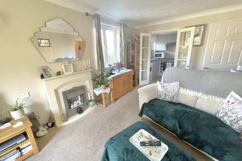 1 Silverwood Cour...