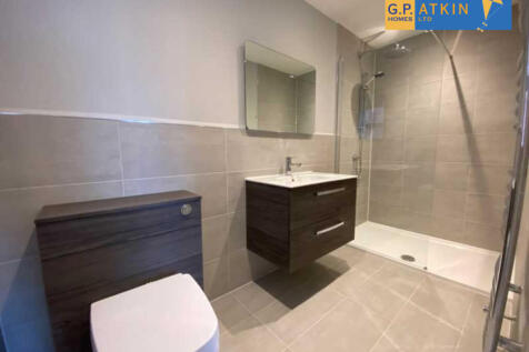 En-suite with sty...