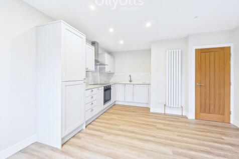 Living Room/Kitch...