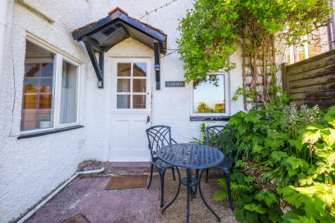 The Garden Flat -...
