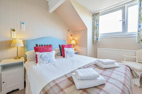 Studio Flat - Bed...