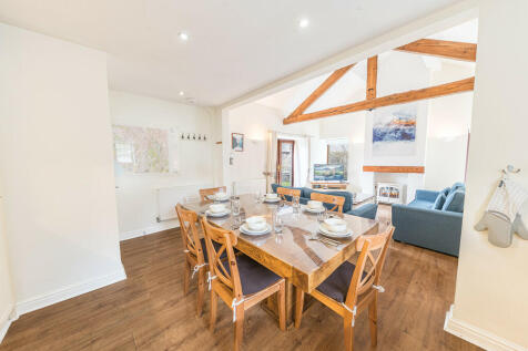 Open Plan Living/...