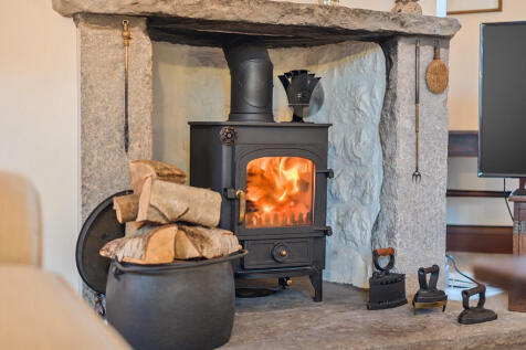 Lounge Stove