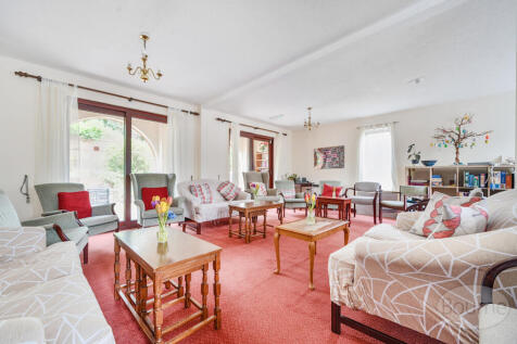 027bf18a-d8cd-435...