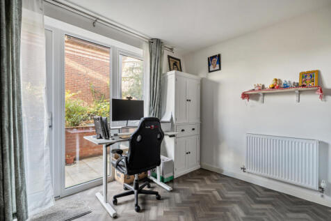 1376370-18-690a11...