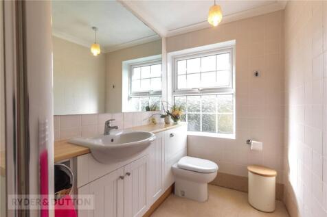 Master En-Suite