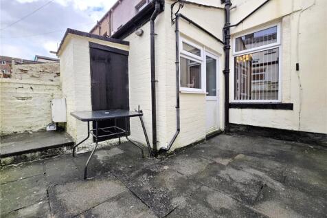 Rear Garden &amp; Store
