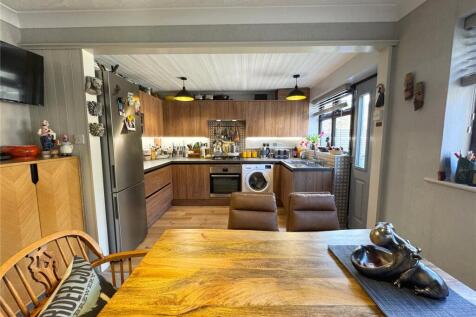 Wren Kitchen Diner