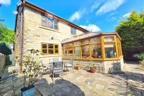 Conservatory &amp; Patio