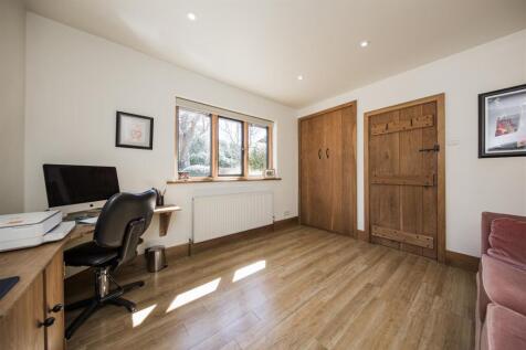 Study / Fourth Bedroom